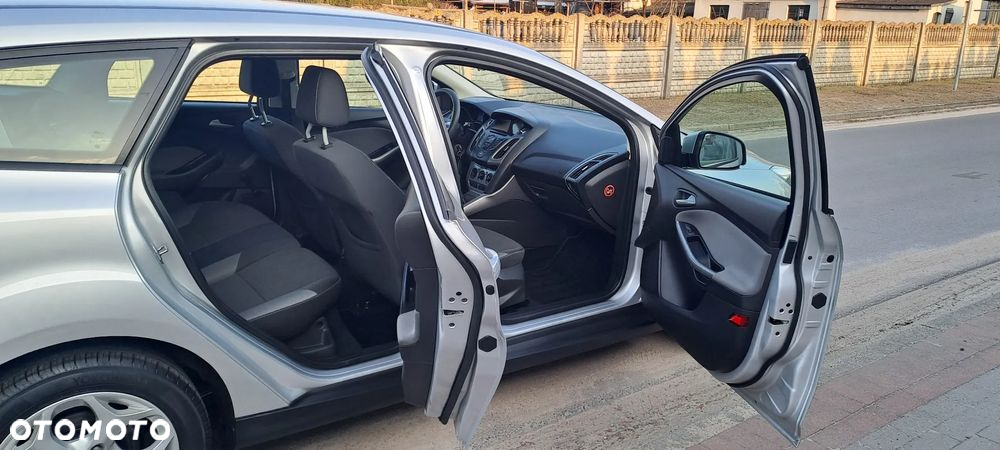 Ford Focus 1.0 EcoBoost Start-Stopp-System TREND - 16