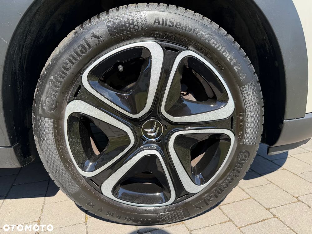 Citroën C3 1.2 PureTech Shine - 23