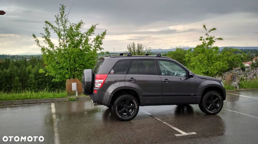 Suzuki Grand Vitara 2.4 De Luxe EU5 - 1