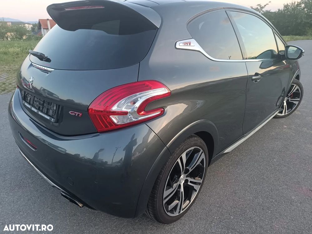 Peugeot 208 GTI 200 THP - 4