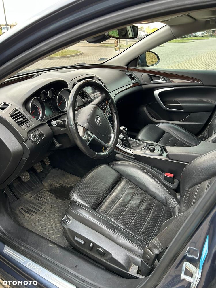 Opel Insignia 2.0 T Cosmo 4x4 - 12