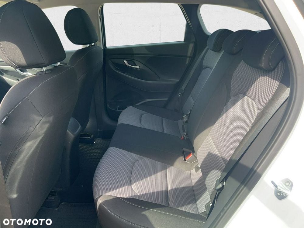 Hyundai i30 - 21
