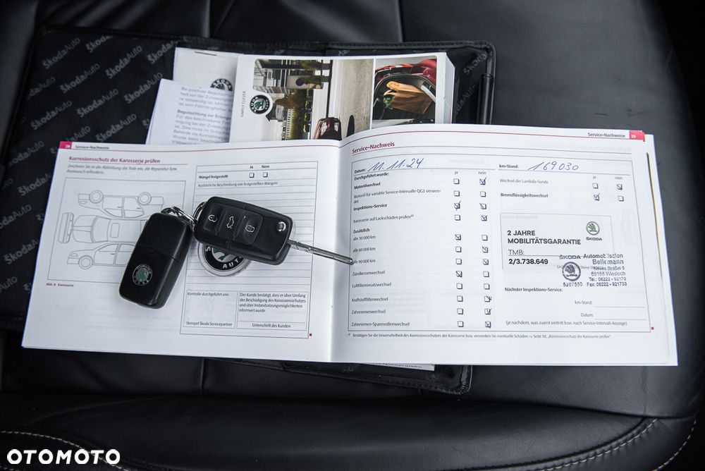 Skoda Superb 2.0 TDI DSG Elegance - 8