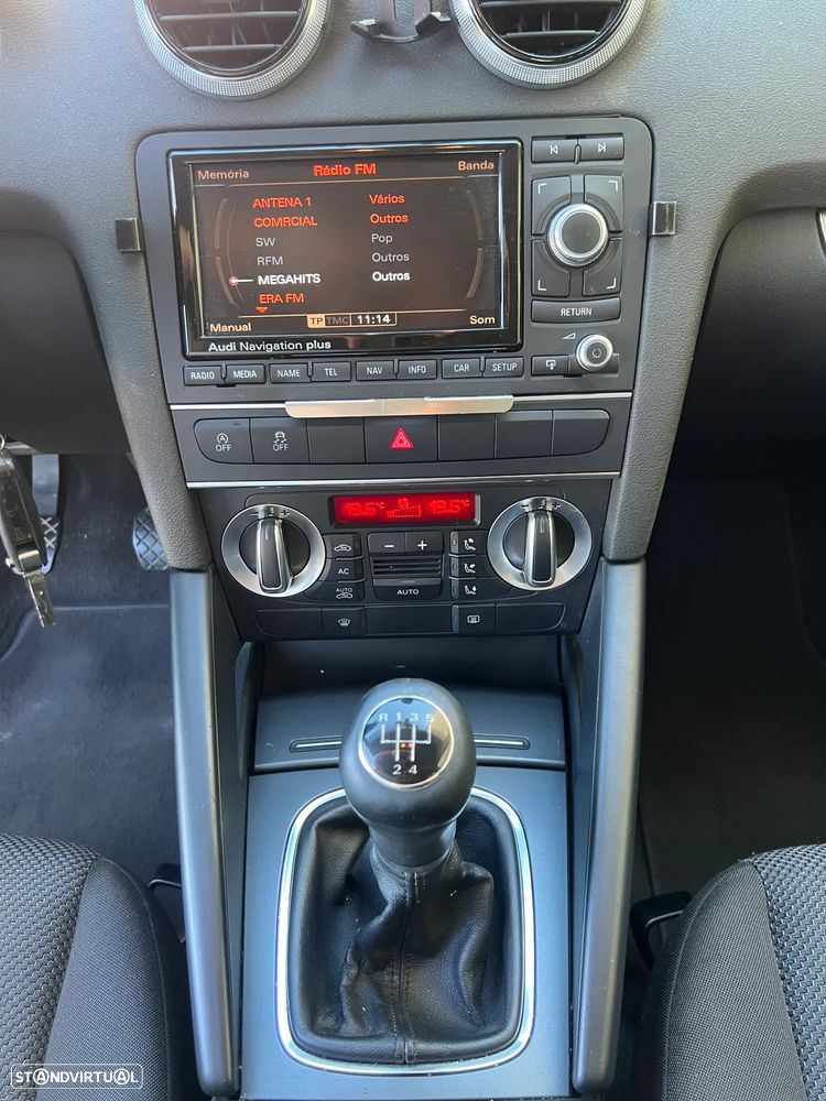 Audi A3 Sportback 1.6 TDI DPF Attraction - 15