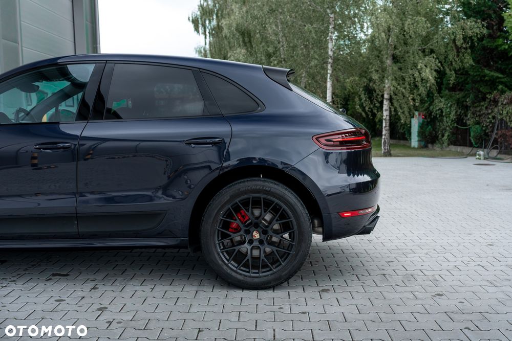 Porsche Macan GTS PDK - 12
