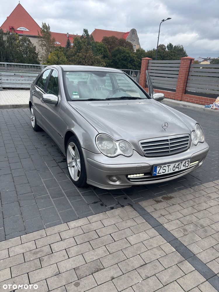 Mercedes-Benz Klasa C 180 T Kompressor Classic - 1