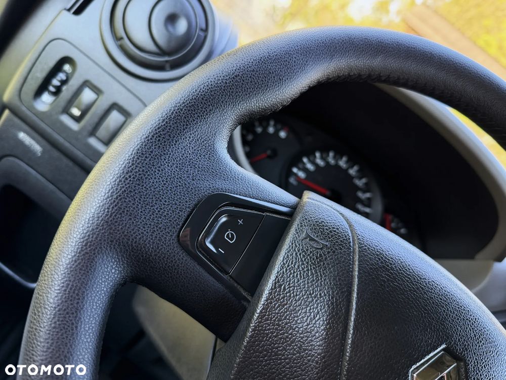 Renault MASTER L2H2 ŚREDNI KLIMA/NAWIGACJA/3osobowy - 25