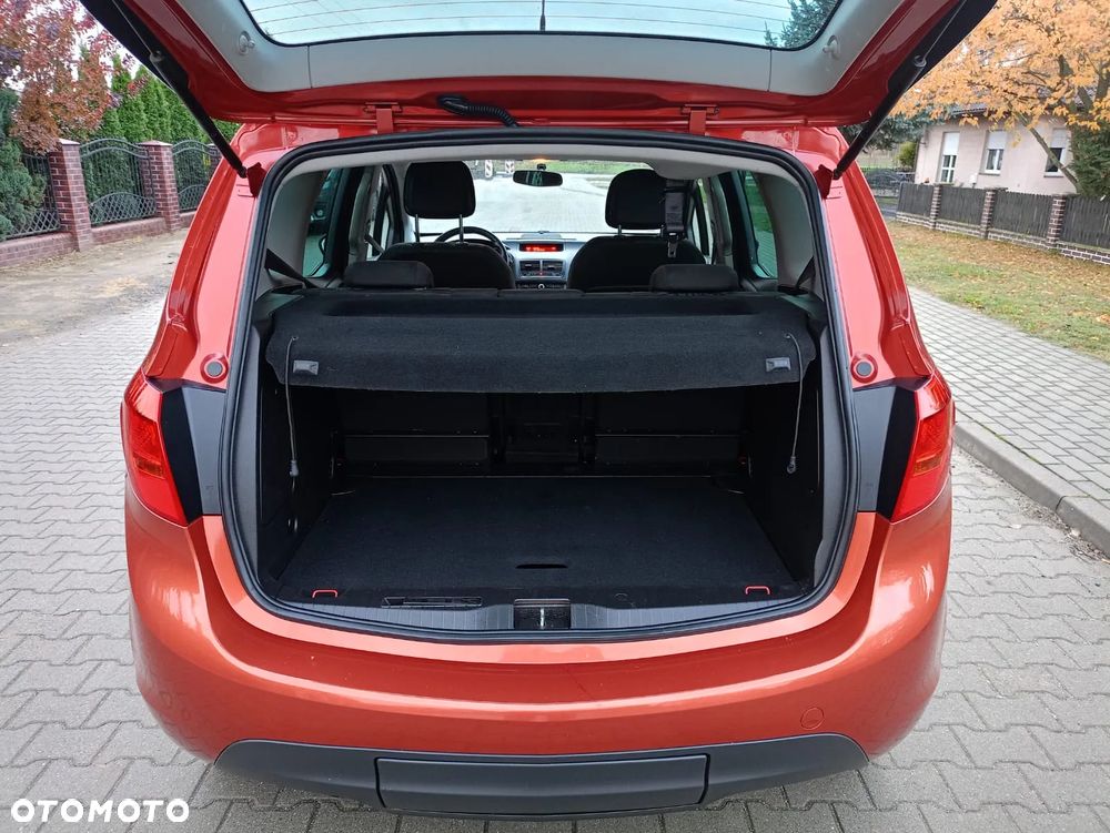 Opel Meriva - 11