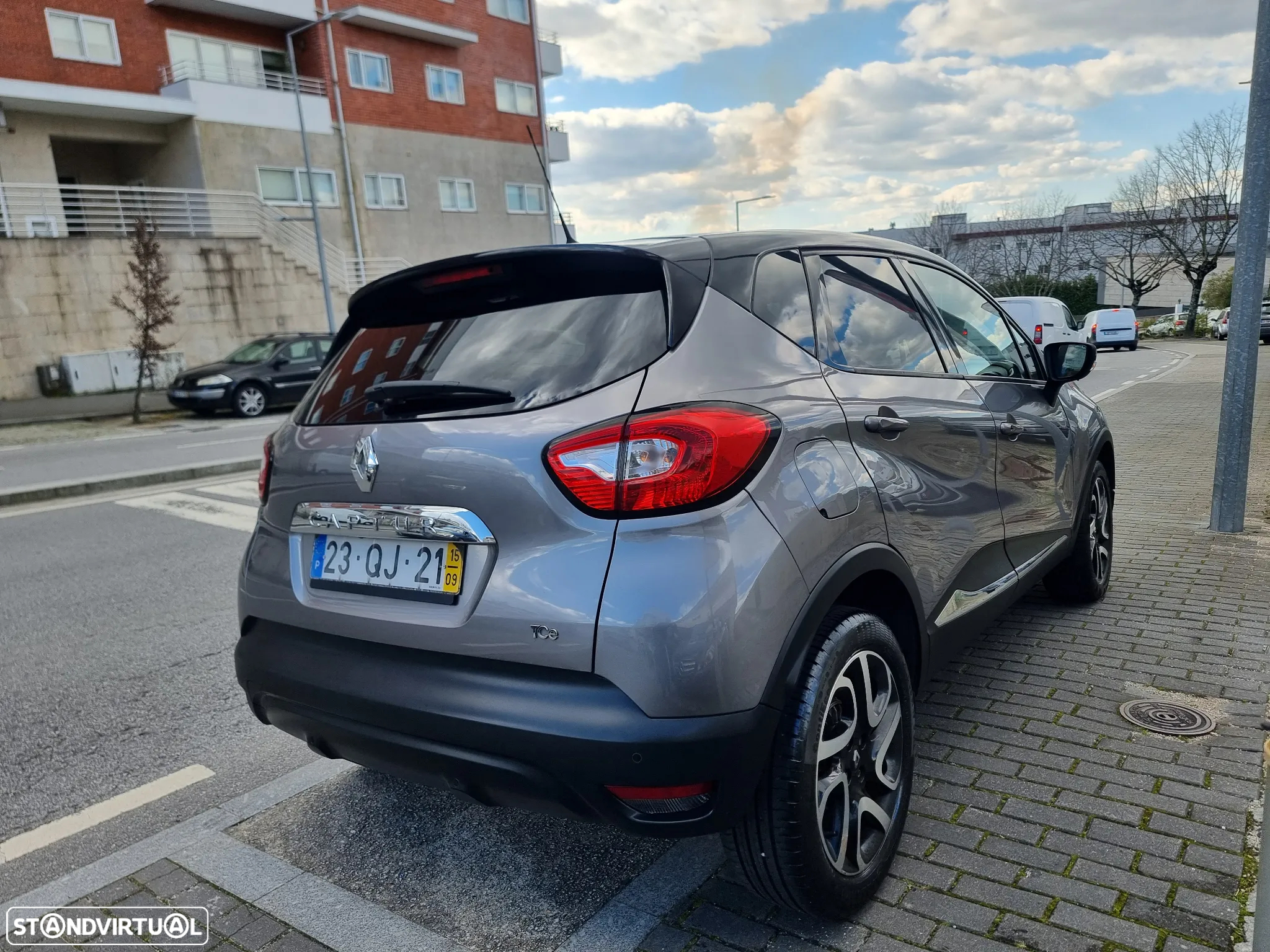 Renault Captur 0.9 TCE Exclusive - 8