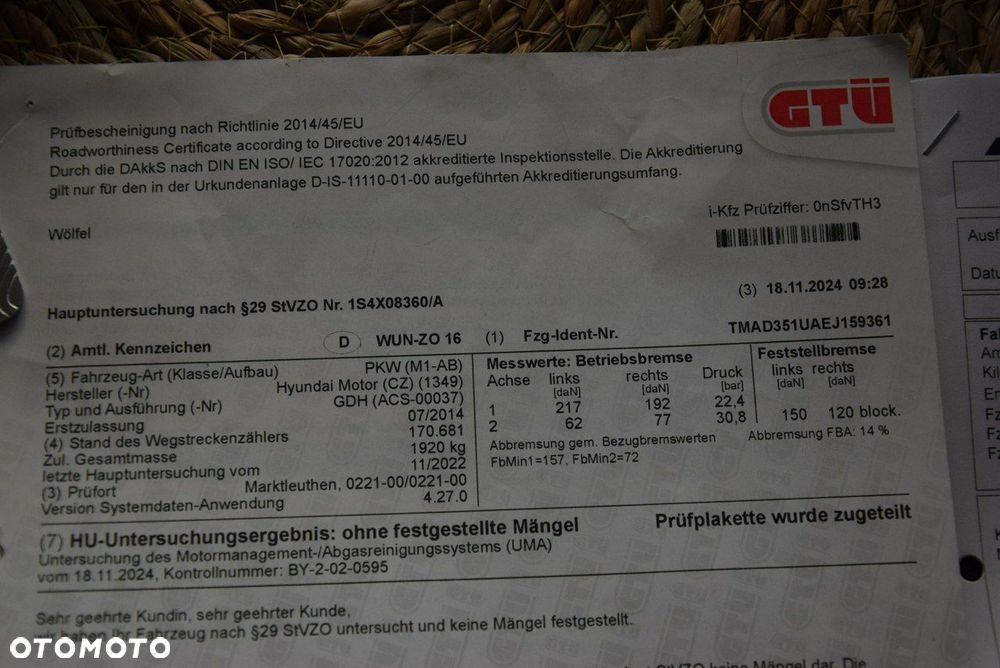 Hyundai i30 1.6 CRDi Fifa World Cup Edition - 39