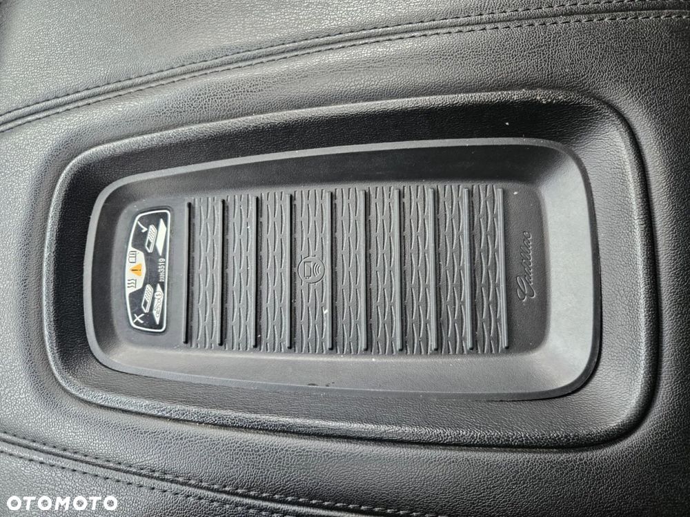 Cadillac Escalade 6.2 V8 ESV Premium