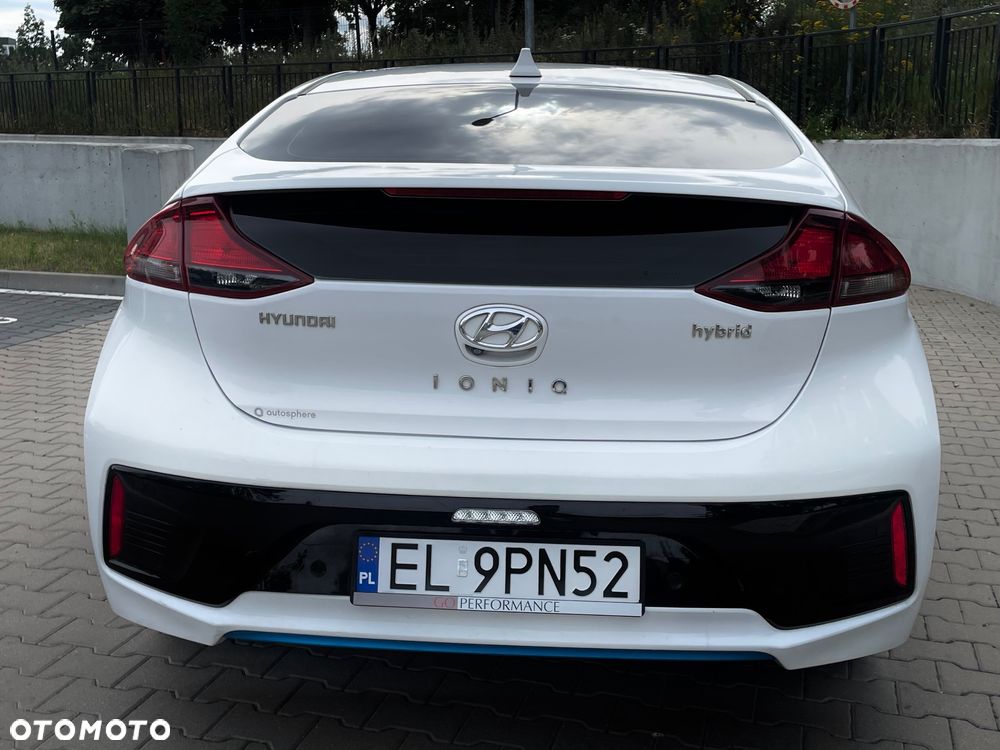 Hyundai IONIQ Hybrid Business - 13