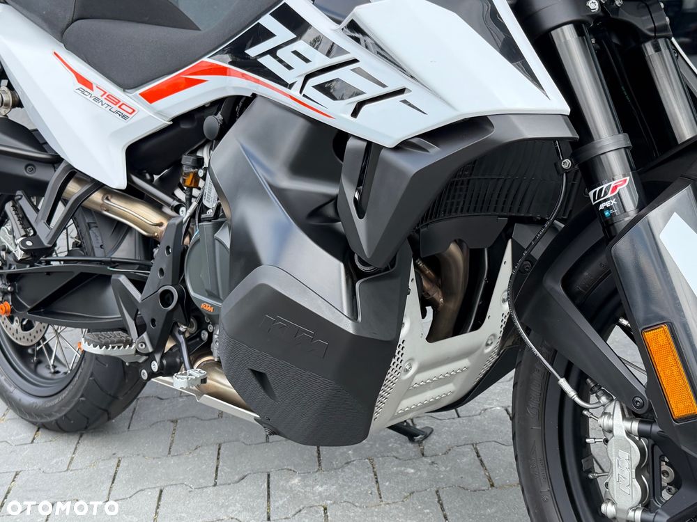 KTM Adventure - 18