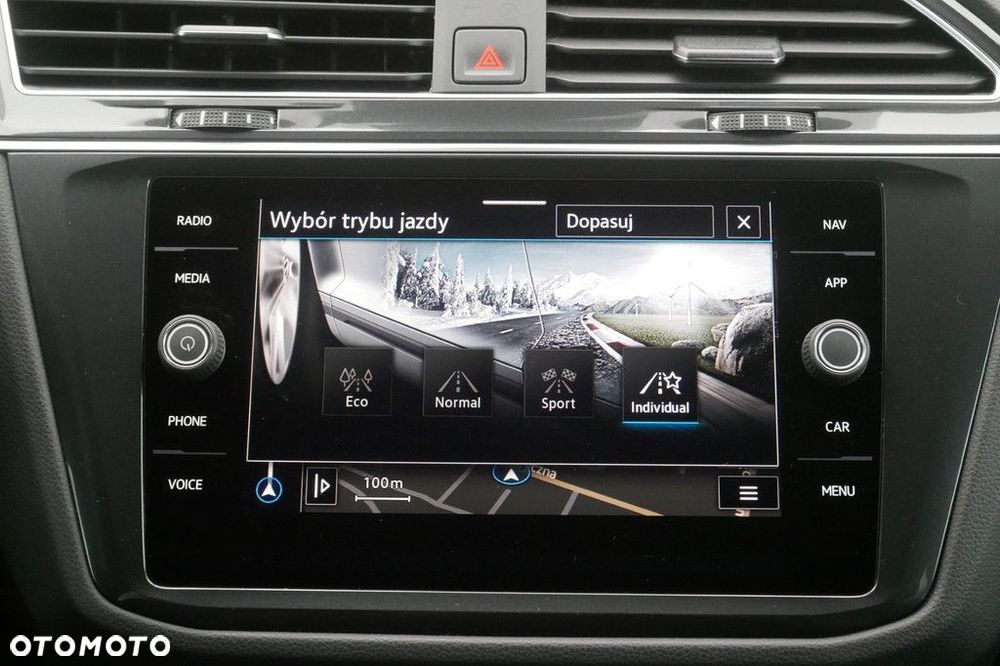 Volkswagen Tiguan 2.0 TSI 4Mot R-Line DSG - 27