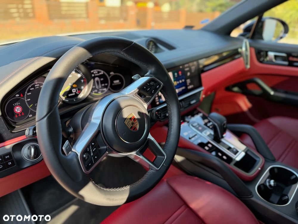 Porsche Cayenne E-Hybrid - 9