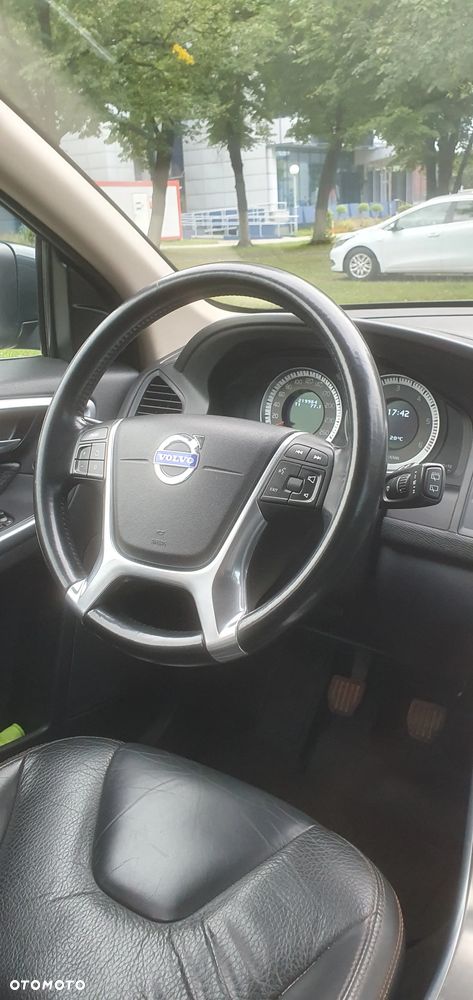 Volvo XC 60 D3 Momentum - 18