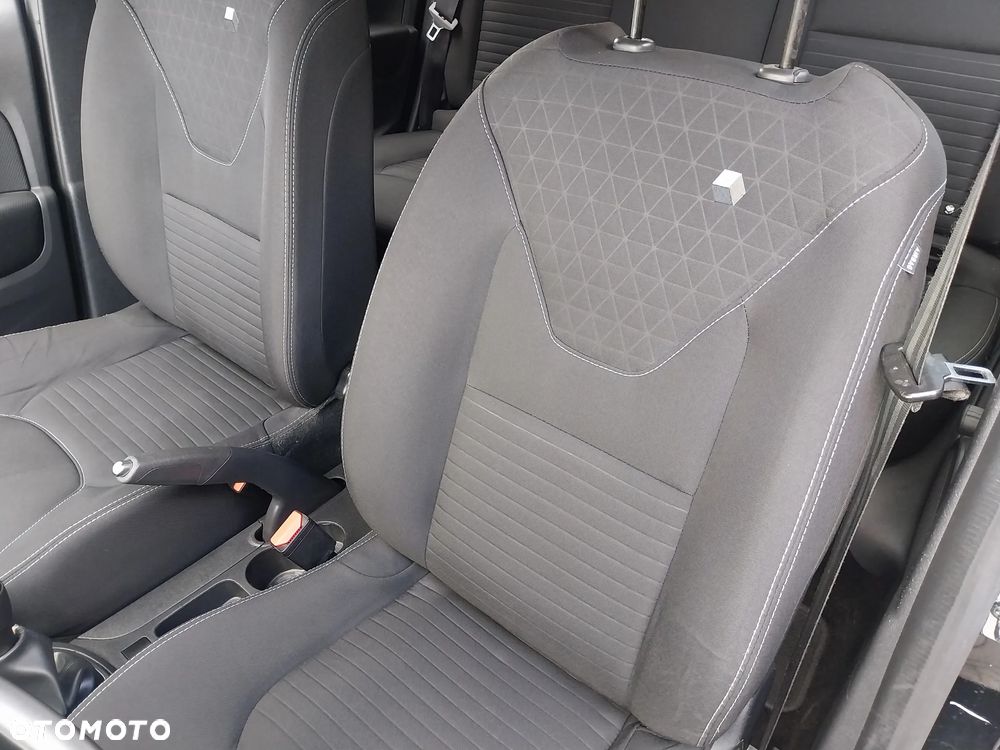 Renault Clio 1.2 16V 75 LIMITED - 13
