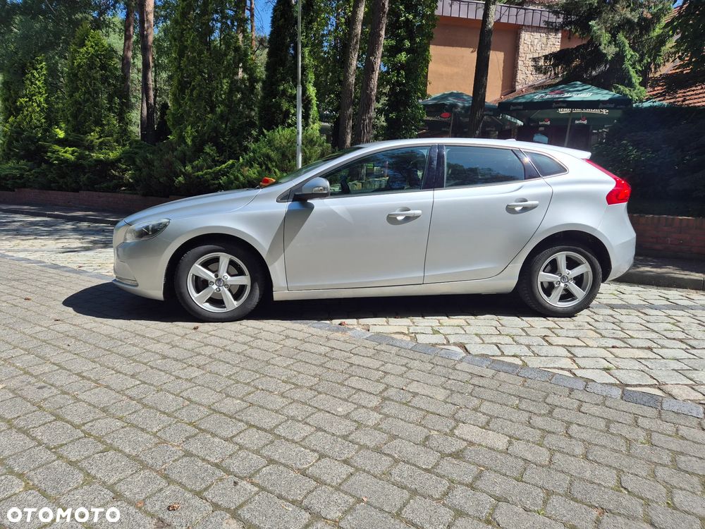 Volvo V40 D2 Drive-E Kinetic - 2