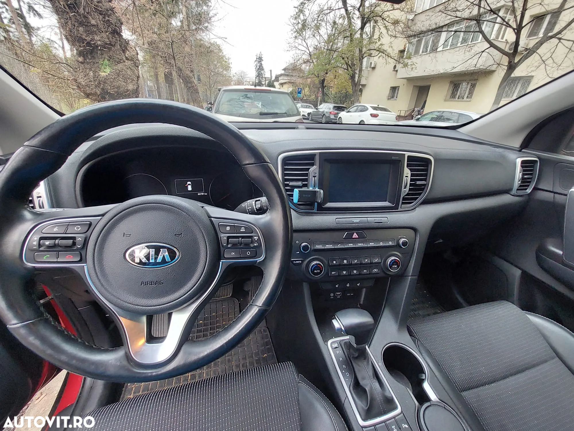 Kia Sportage 2.0 DSL 6AT 4x4 Style - 11