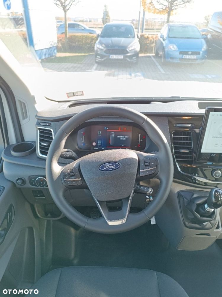 Ford Transit - 13