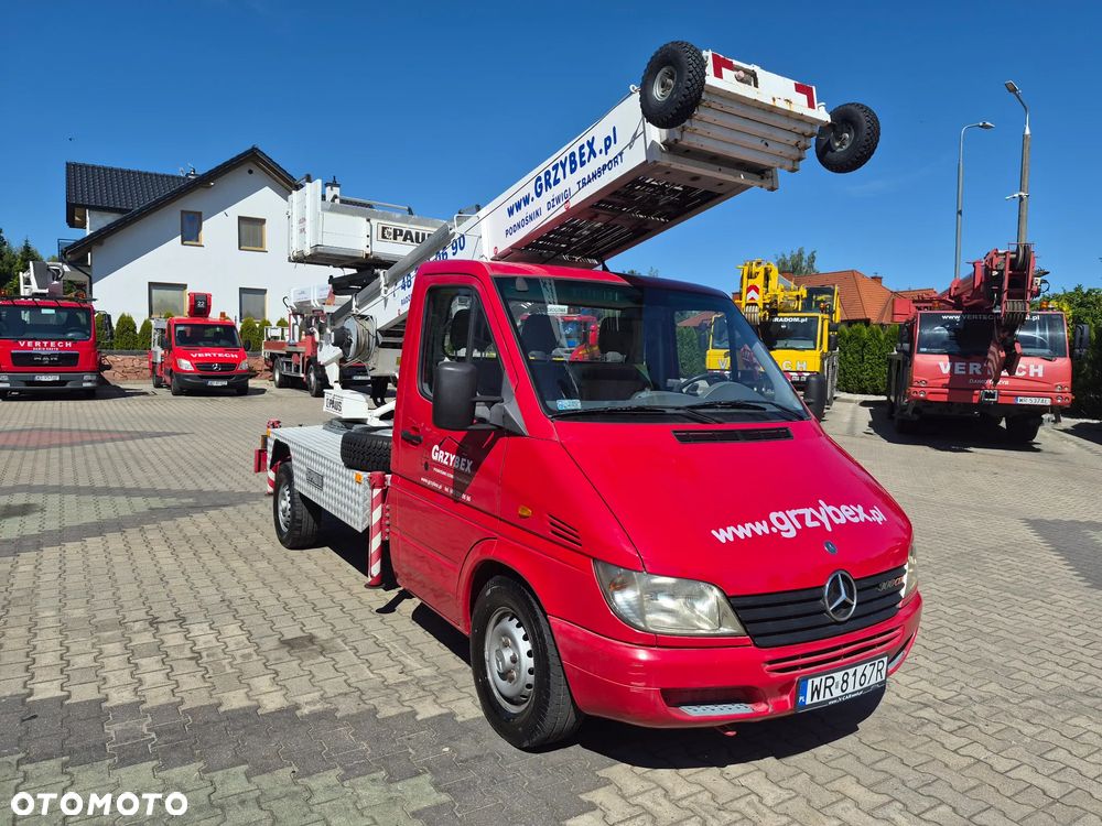 Mercedes-Benz Sprinter - 2