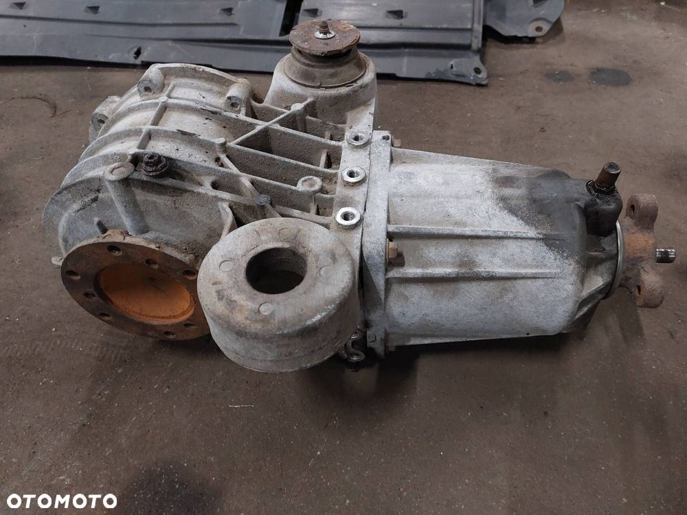 DYFERENCJAŁ DYFER MOST TYLNY CHRYSLER  GRAND VOYAGER IV 3.3 V6 - 3