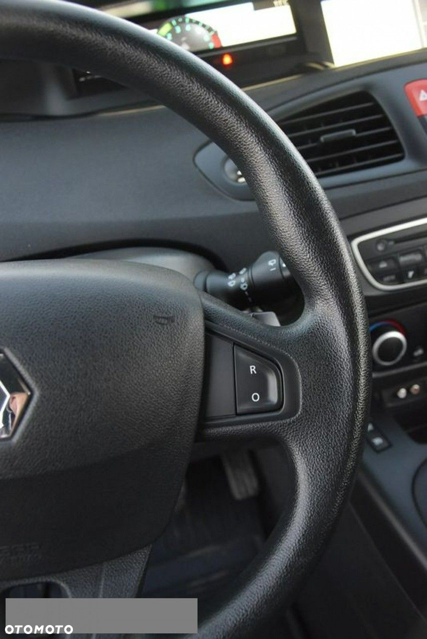 Renault Scenic 1.6 16V 110 TomTom Edition - 30