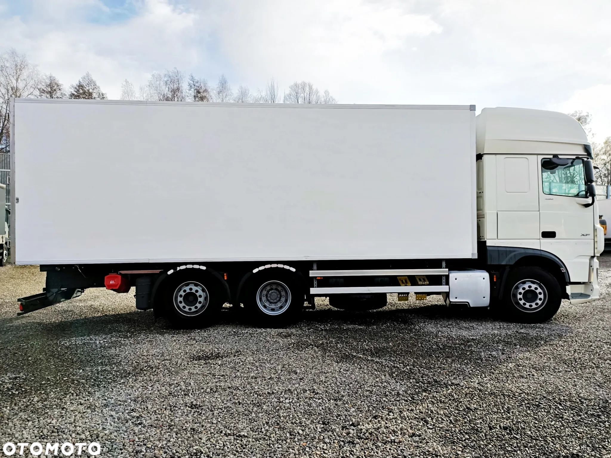 DAF XF450 6X2 Chłodnia Izoterma Carrier Supra 950 - 8