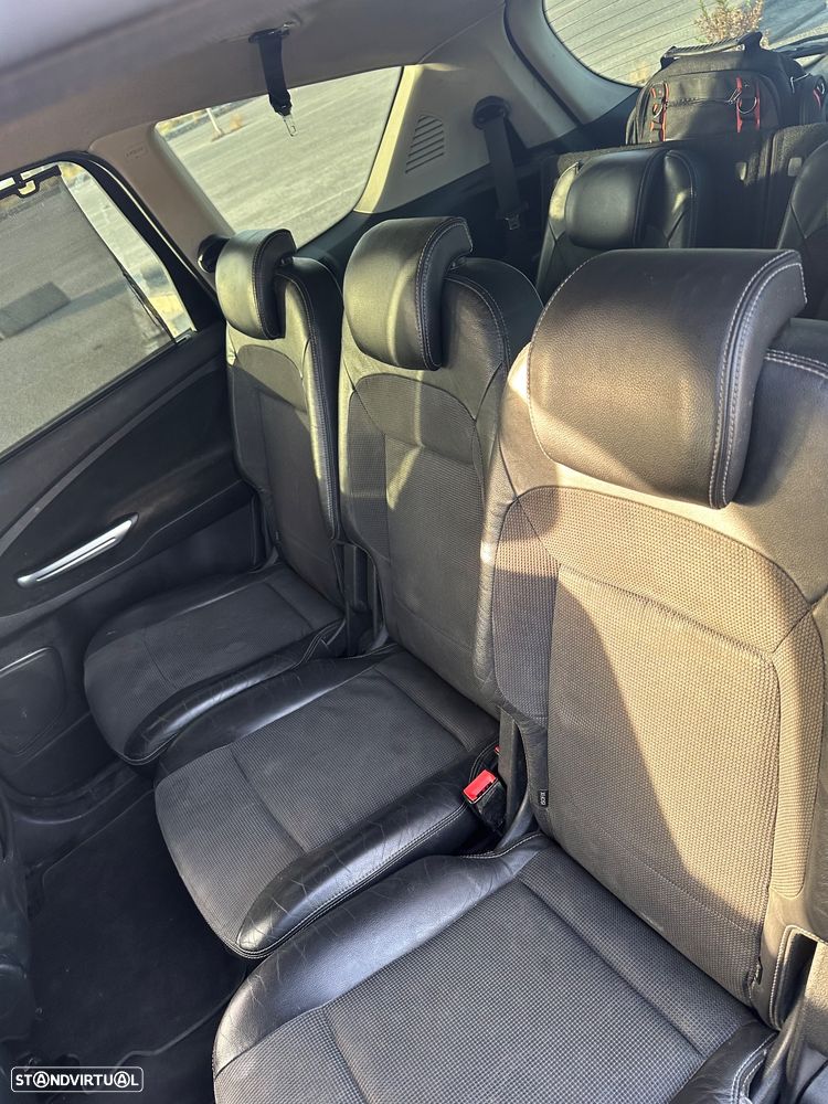 Ford S-Max 2.0 TDCi Titanium 7L - 5