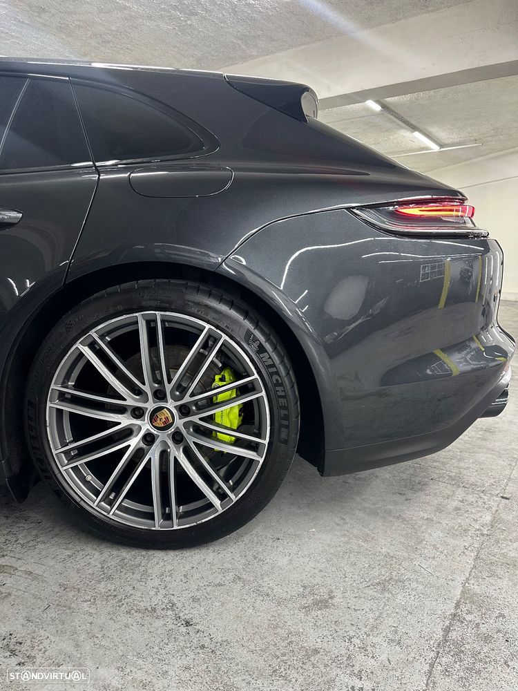 Porsche Panamera Sport Turismo 4S E-Hybrid - 24