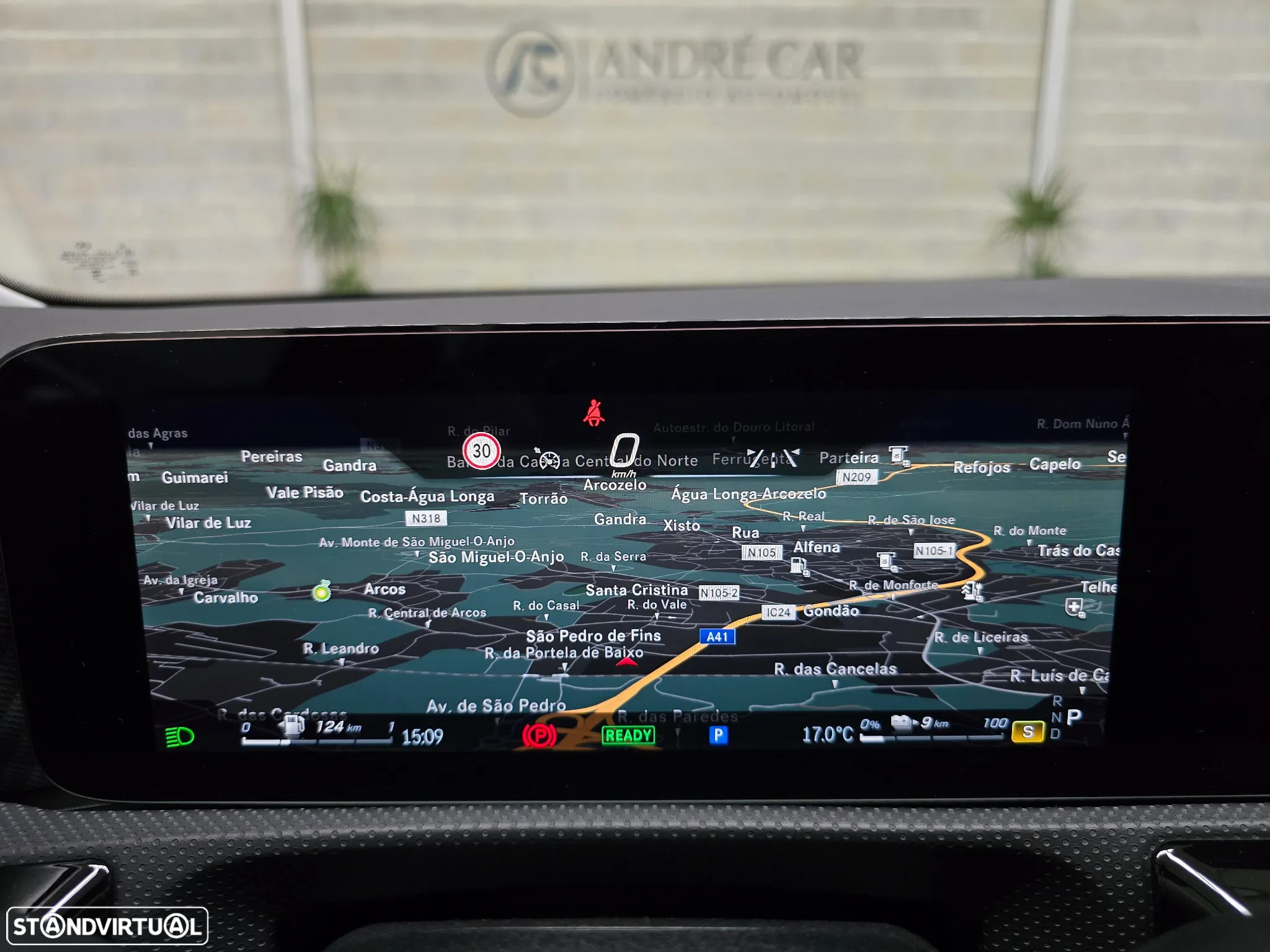 Mercedes-Benz A 250 Limousine e Progressive - 40