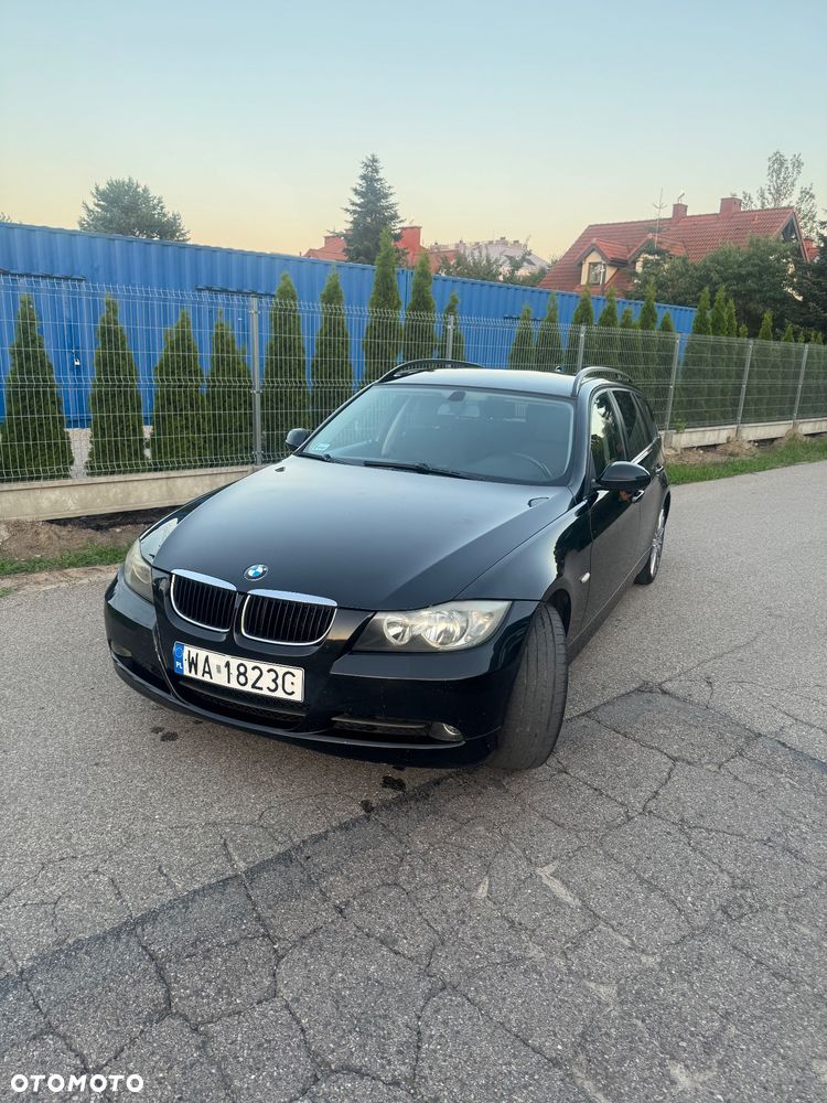 BMW Seria 3 320i - 2