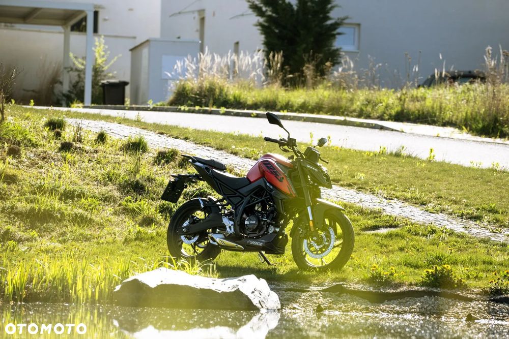 VOGE R125S - 12