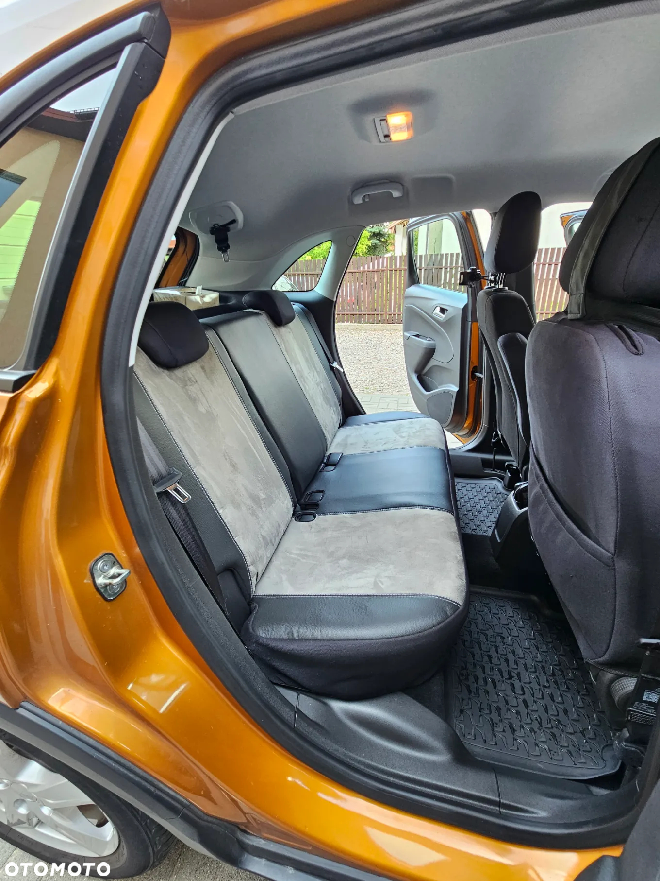 Opel Crossland X 1.2 T Enjoy S&S - 21
