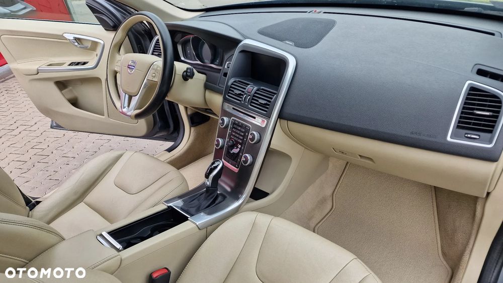 Volvo XC 60 D4 Drive-E Summum - 9