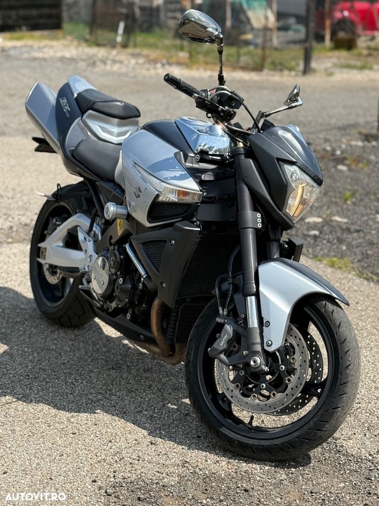 Suzuki GSX 1300 B-King - 7