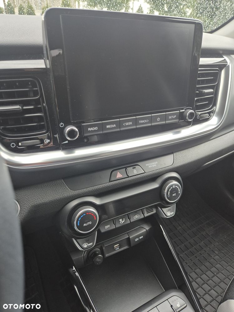 Kia Stonic 1.0 T-GDI L Business Line - 21