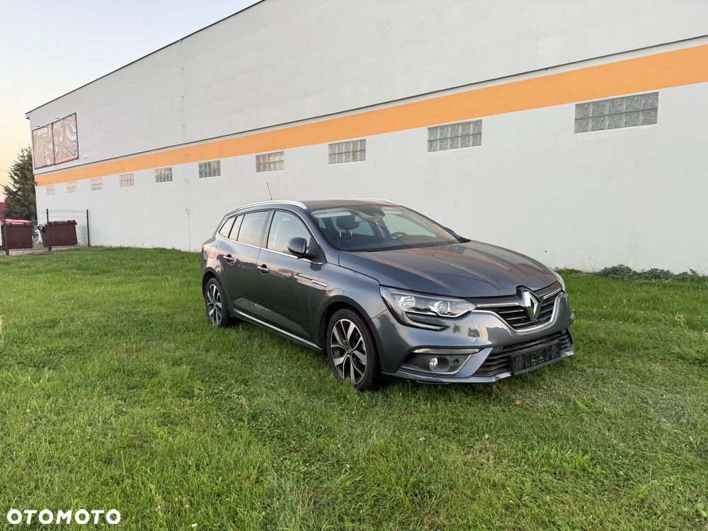 Renault Megane Grandtour ENERGY TCe 160 EDC BOSE EDITION - 2