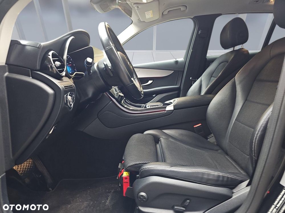 Mercedes-Benz GLC 220 d 4-Matic - 9