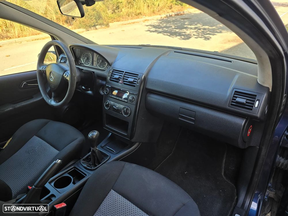Mercedes-Benz A 150 - 21