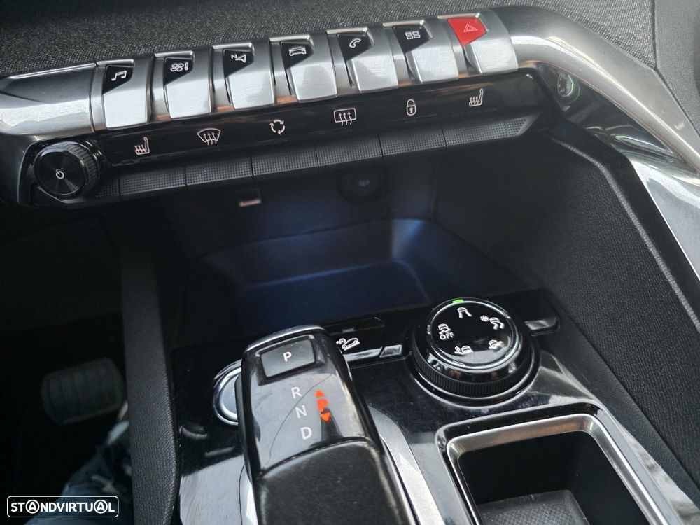 Peugeot 5008 1.2 PureTech Allure EAT6 - 47