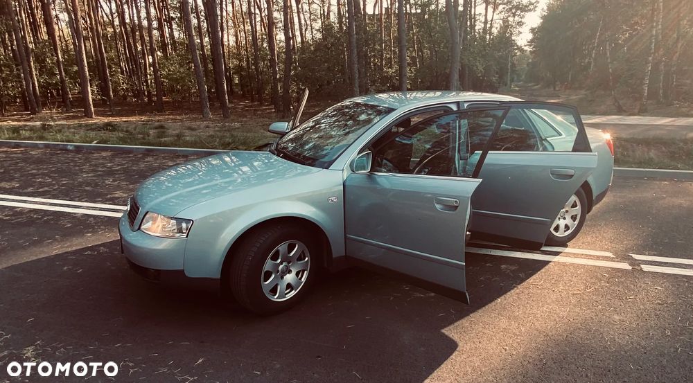 Audi A4 Limousine - 17