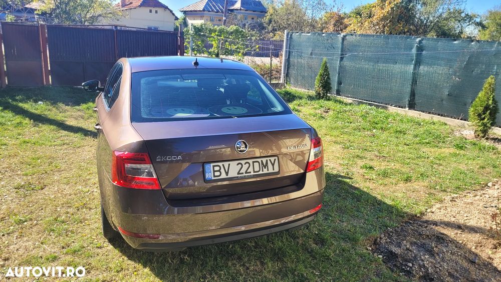 Skoda Octavia 1.6 TDI Ambition - 12