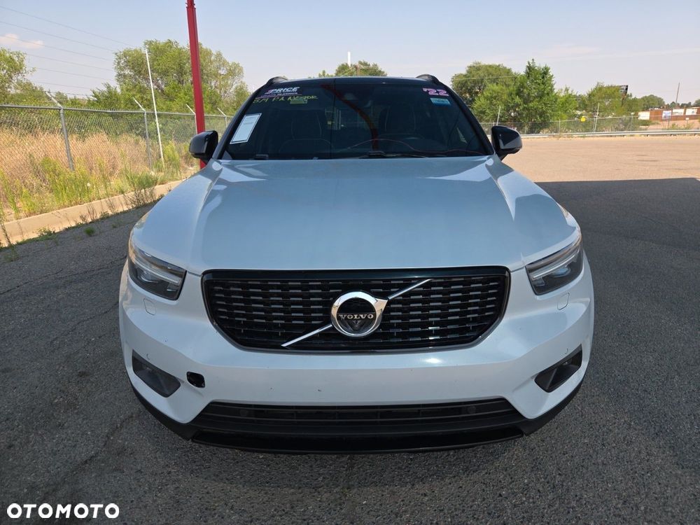Volvo XC 40 T5 AWD R-Design - 2