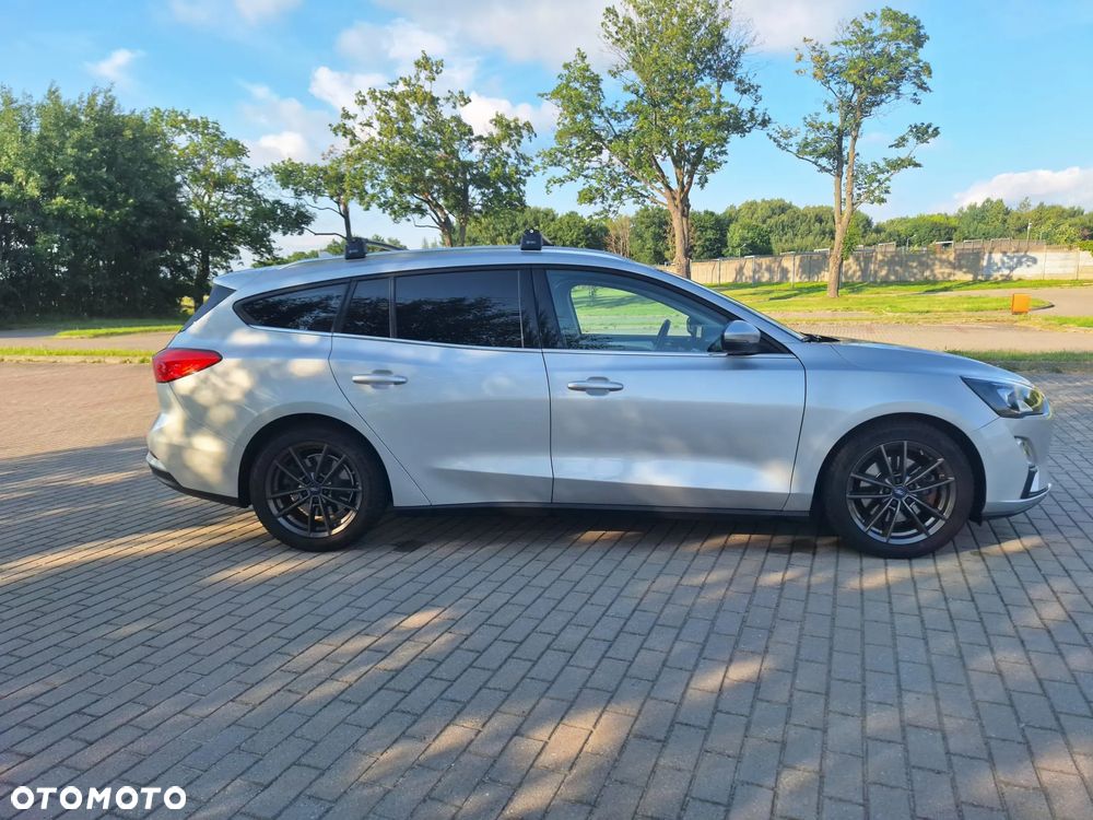 Ford Focus - 24