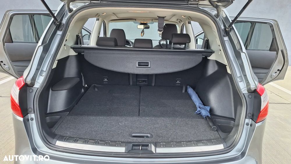 Nissan Qashqai+2 - 27