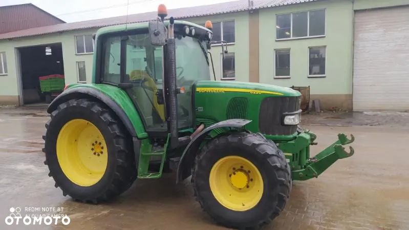 John Deere 6220