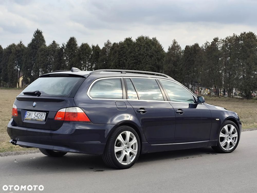 BMW Seria 5 525d - 2