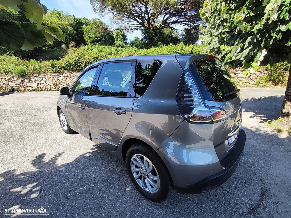 Renault Scénic 1.5 dCi Sport SS - 8