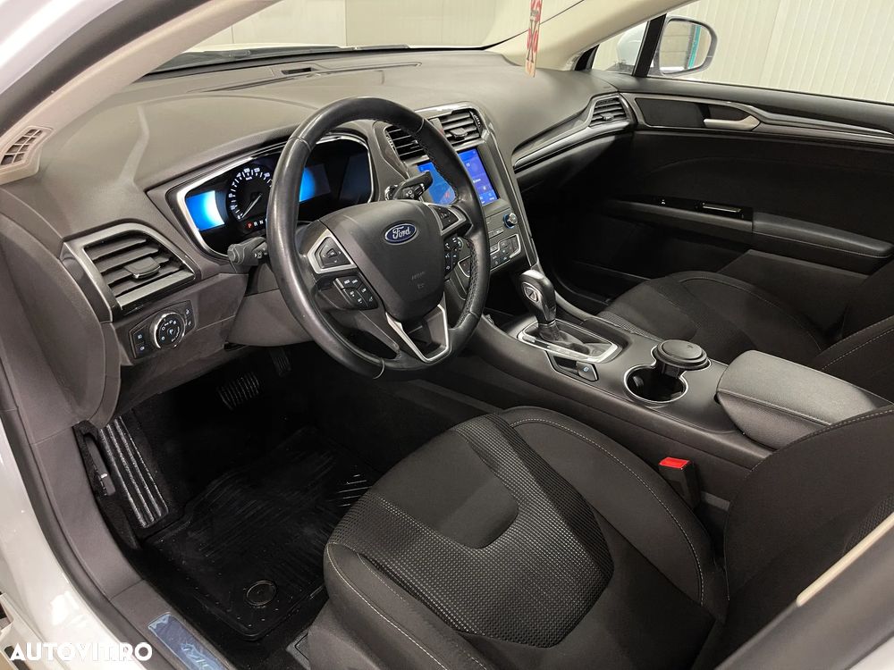 Ford Mondeo 2.0 HEV Titanium - 6